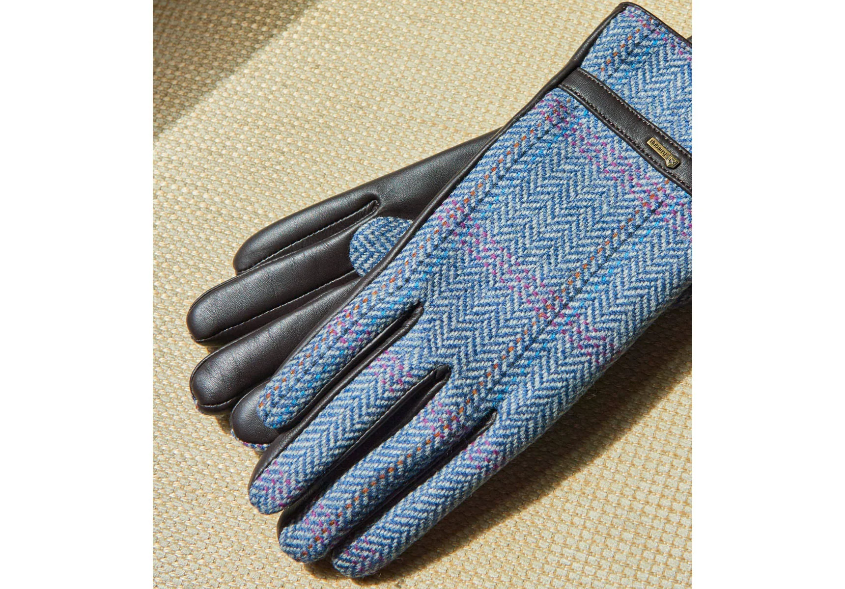 Dubarry Women's Ballycastle Tweed Leather Gloves - Image 8